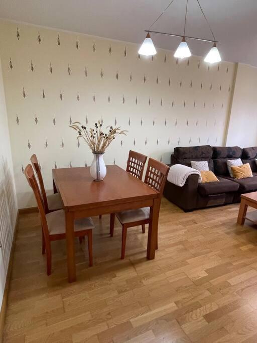 Apartamento Lugo Ciudad ภายนอก รูปภาพ